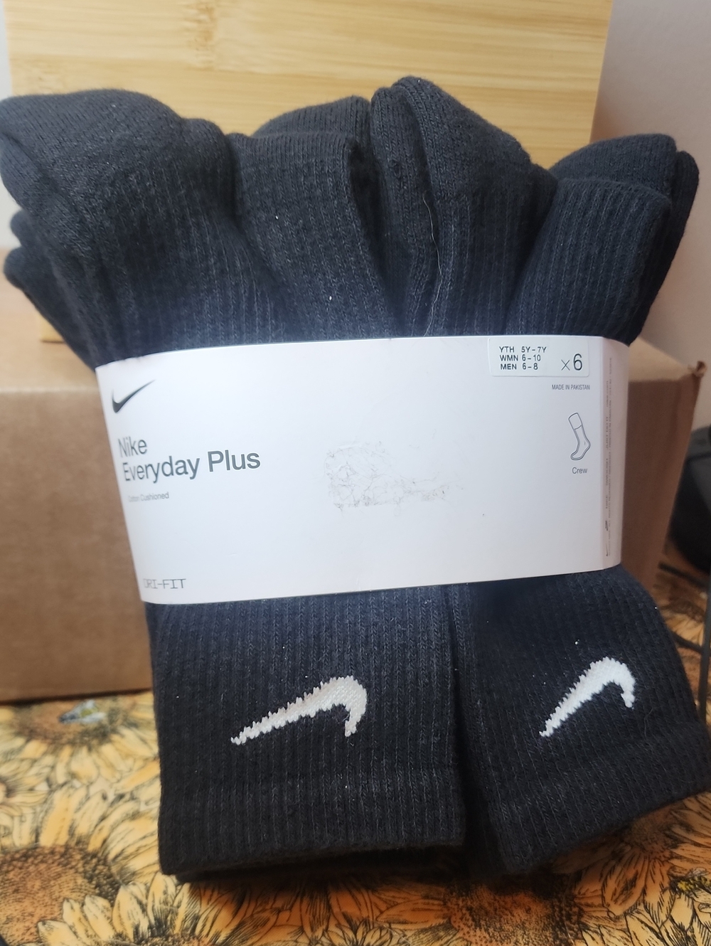 Nike Black Crew Athletic Socks with White Swoosh (6 Pack)